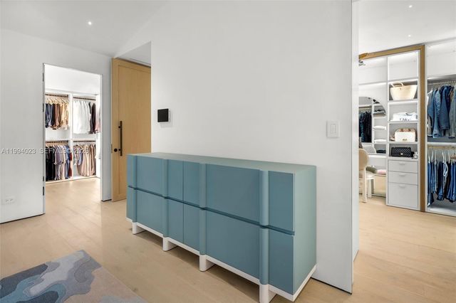 3681 Flamingo Dr, Miami Beach, FL 33140