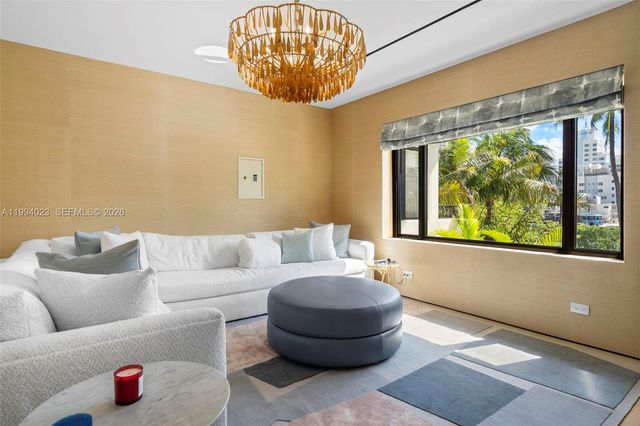 3681 Flamingo Dr, Miami Beach, FL 33140