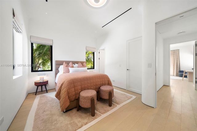 3681 Flamingo Dr, Miami Beach, FL 33140