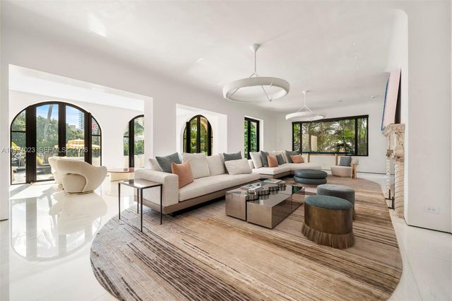 3681 Flamingo Dr, Miami Beach, FL 33140