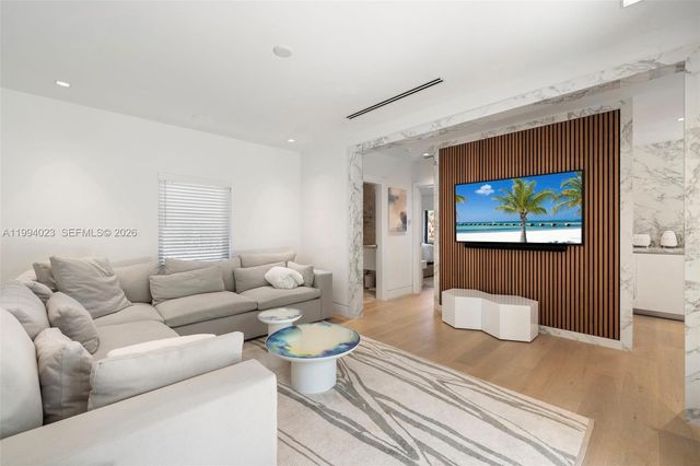 3681 Flamingo Dr, Miami Beach, FL 33140