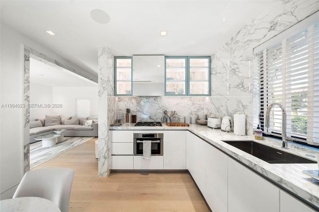 3681 Flamingo Dr, Miami Beach, FL 33140