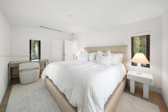 3681 Flamingo Dr, Miami Beach, FL 33140