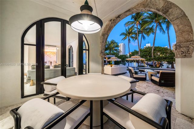 3681 Flamingo Dr, Miami Beach, FL 33140