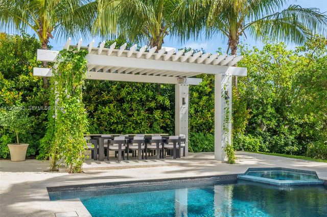 3681 Flamingo Dr, Miami Beach, FL 33140