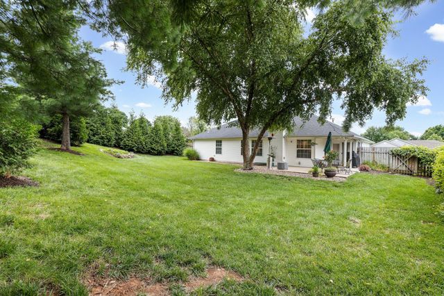 2806 WOODED CREEK DR, Columbia, MO 65203