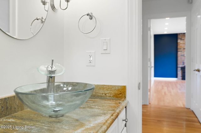 3024 Wickland Rd, Louisville, KY 40205