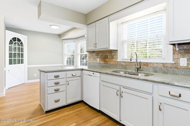 3024 Wickland Rd, Louisville, KY 40205