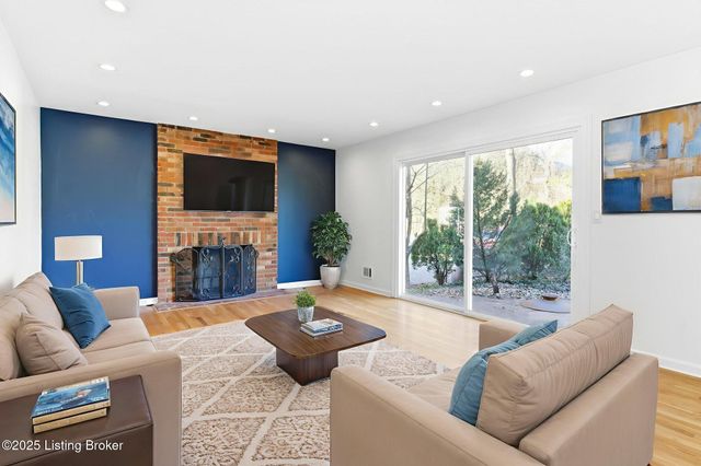 3024 Wickland Rd, Louisville, KY 40205