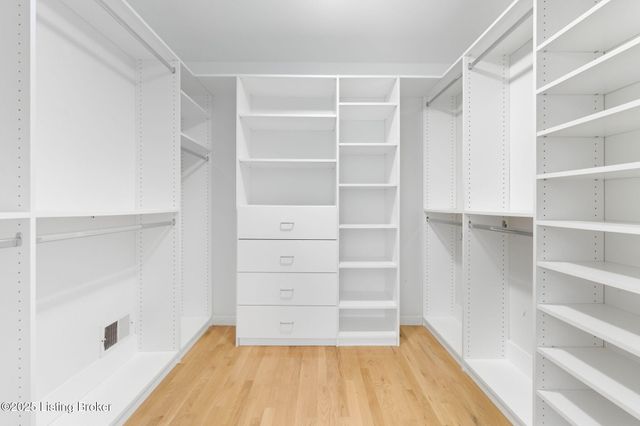 3024 Wickland Rd, Louisville, KY 40205