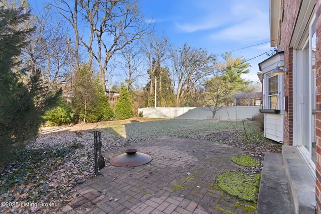 3024 Wickland Rd, Louisville, KY 40205