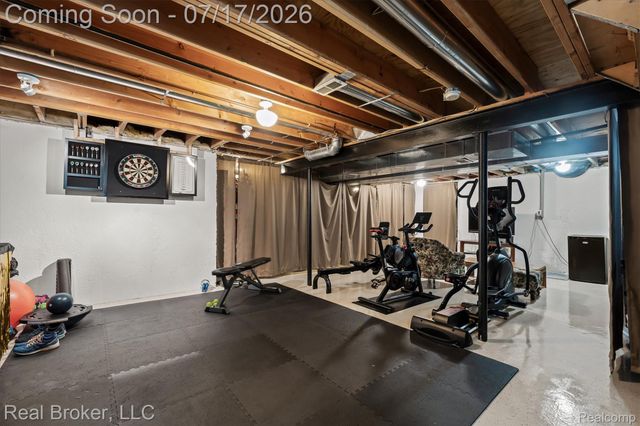 45192 Thornhill Road, Canton Charter Township, MI 48188