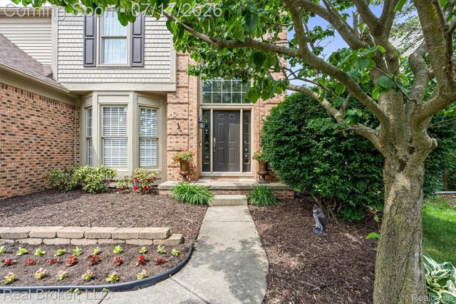 45192 Thornhill Road, Canton Charter Township, MI 48188