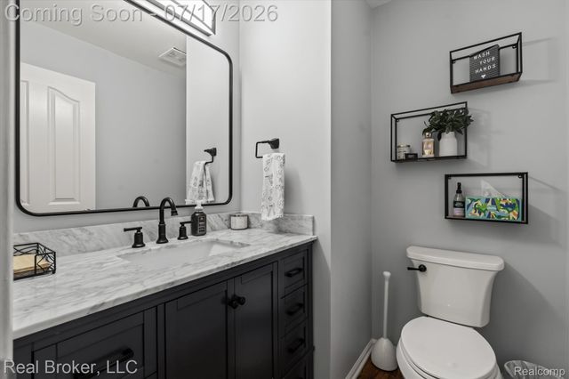 45192 Thornhill Road, Canton Charter Township, MI 48188