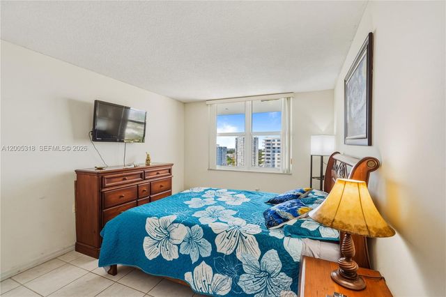 2851 NE 183rd St 2012E, Aventura, FL 33160