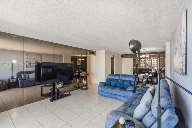 2851 NE 183rd St 2012E, Aventura, FL 33160