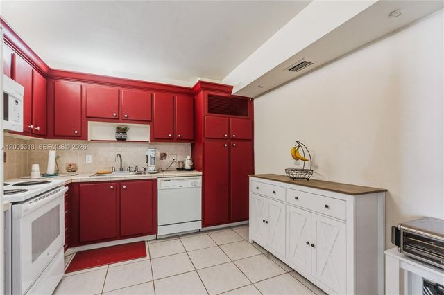 2851 NE 183rd St 2012E, Aventura, FL 33160