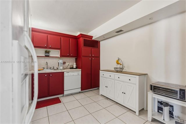 2851 NE 183rd St 2012E, Aventura, FL 33160