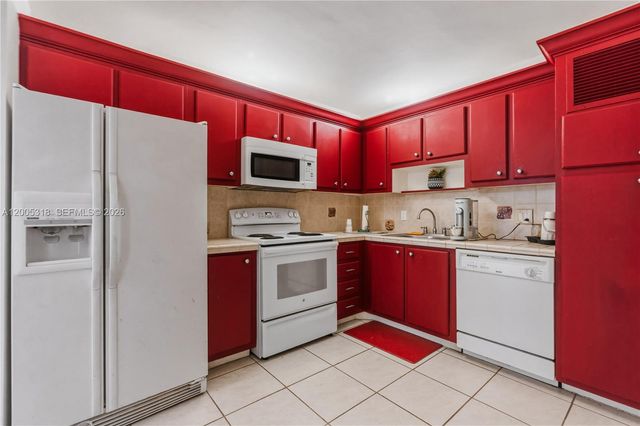 2851 NE 183rd St 2012E, Aventura, FL 33160