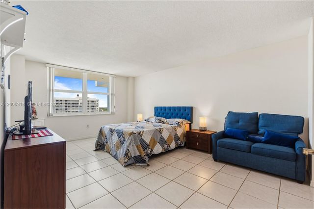 2851 NE 183rd St 2012E, Aventura, FL 33160