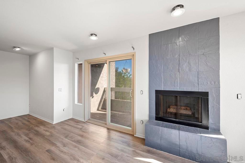 Image 10 of property listing at 10400 caminito Cuervo 264, San Diego, CA 92108