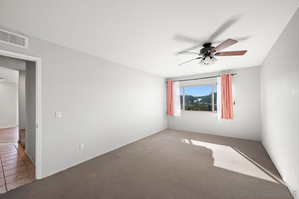 Image 21 of property listing at 10400 caminito Cuervo 264, San Diego, CA 92108