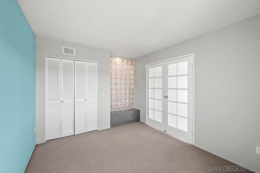 Image 29 of property listing at 10400 caminito Cuervo 264, San Diego, CA 92108