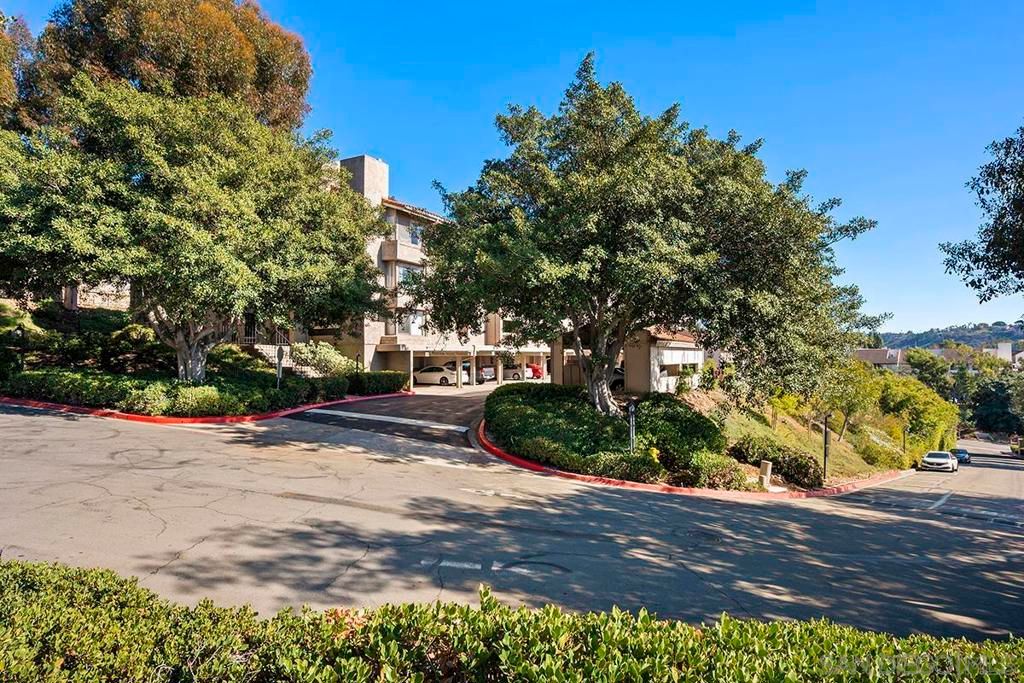 Image 36 of property listing at 10400 caminito Cuervo 264, San Diego, CA 92108