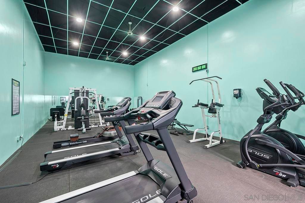 Image 39 of property listing at 10400 caminito Cuervo 264, San Diego, CA 92108