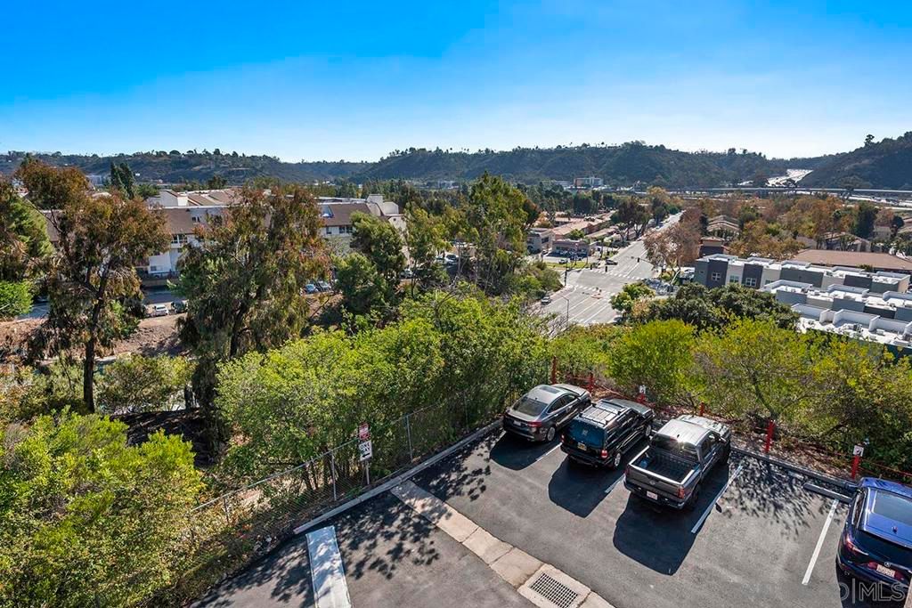 Image 8 of property listing at 10400 caminito Cuervo 264, San Diego, CA 92108