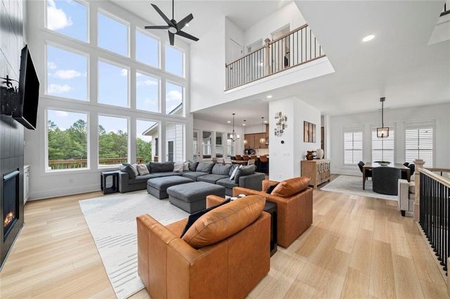 1071 Ridgeview Road, Woodstock, GA 30188