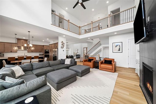 1071 Ridgeview Road, Woodstock, GA 30188