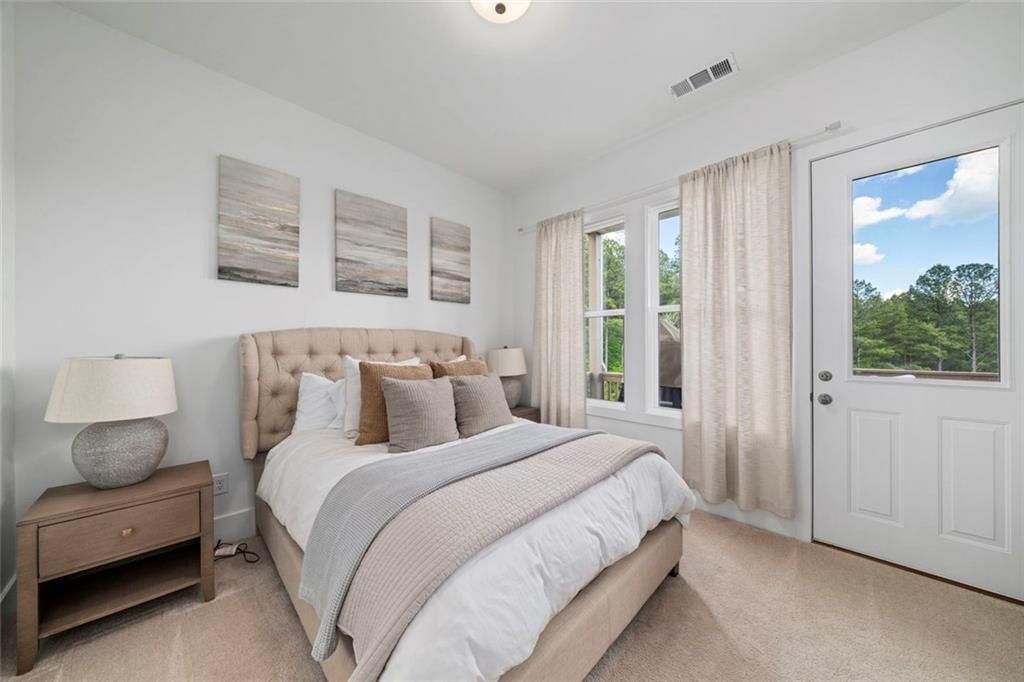 Image 18 of property listing at 1071 Ridgeview Road, Woodstock, GA 30188