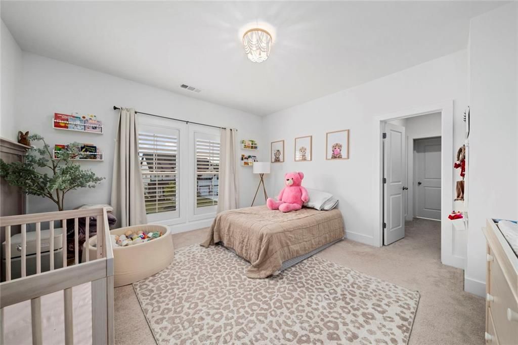 Image 36 of property listing at 1071 Ridgeview Road, Woodstock, GA 30188