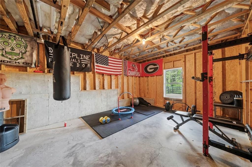 Image 38 of property listing at 1071 Ridgeview Road, Woodstock, GA 30188
