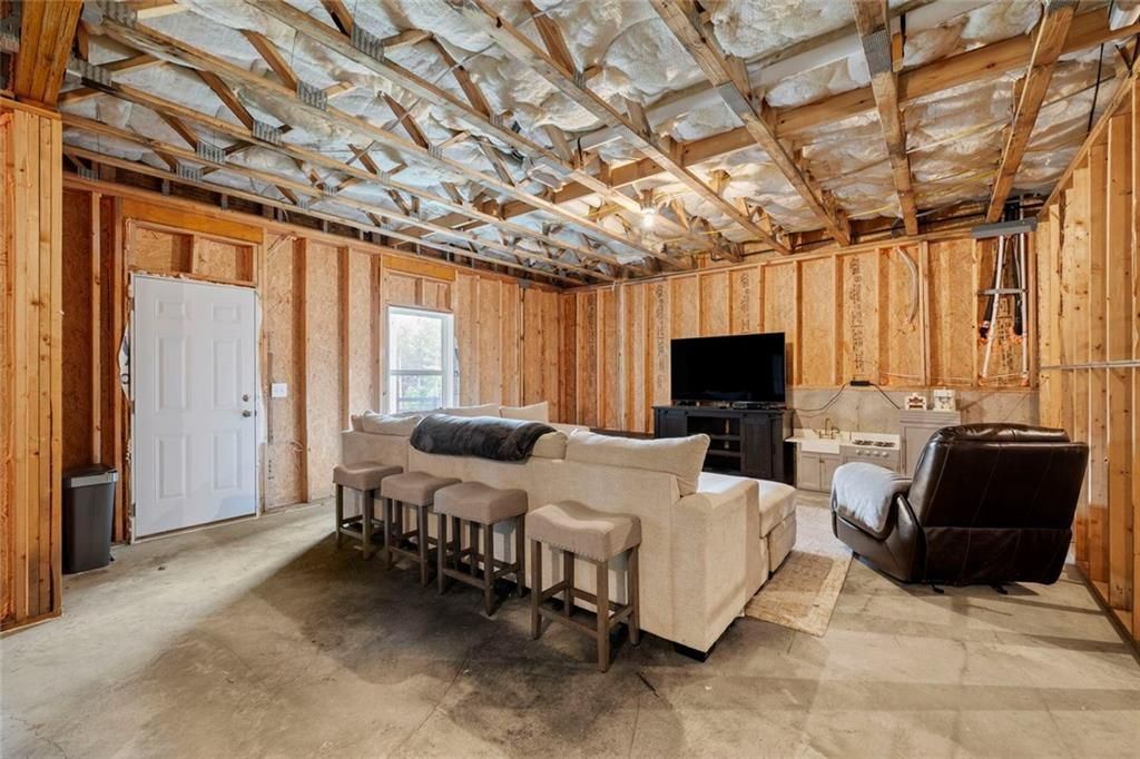 Image 40 of property listing at 1071 Ridgeview Road, Woodstock, GA 30188