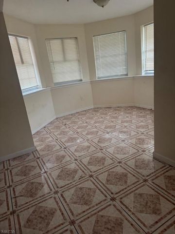 787 Clinton Ave, Newark City, NJ 07108