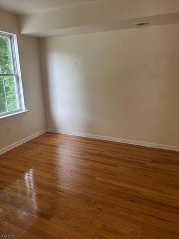 787 Clinton Ave, Newark City, NJ 07108