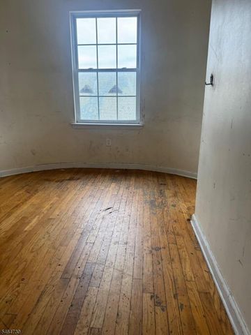 787 Clinton Ave, Newark City, NJ 07108