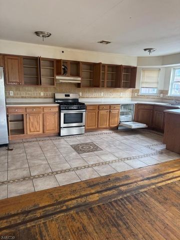 787 Clinton Ave, Newark City, NJ 07108