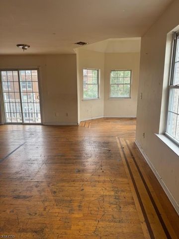 787 Clinton Ave, Newark City, NJ 07108