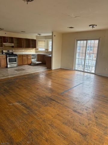 787 Clinton Ave, Newark City, NJ 07108
