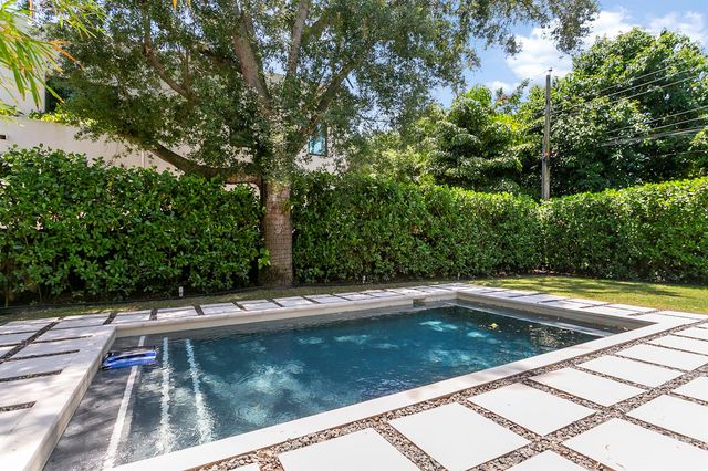 7700 SW 53rd Court, Miami, FL 33143