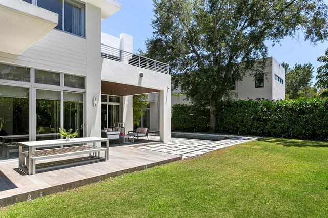 7700 SW 53rd Court, Miami, FL 33143