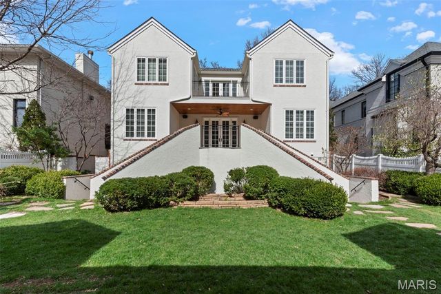 8130 Westmoreland Avenue, Clayton, MO 63105