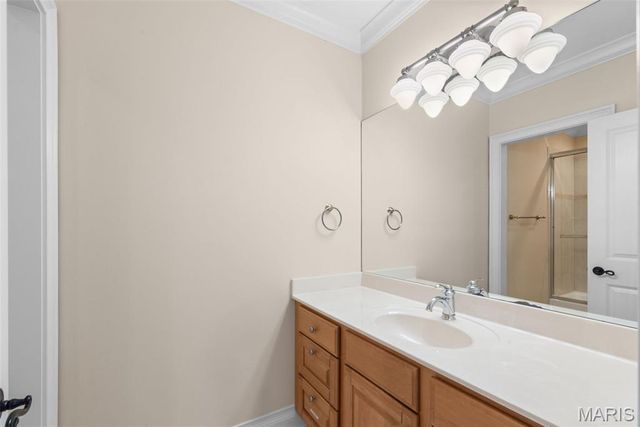 8130 Westmoreland Avenue, Clayton, MO 63105