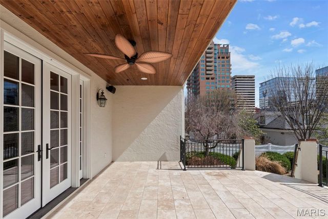 8130 Westmoreland Avenue, Clayton, MO 63105