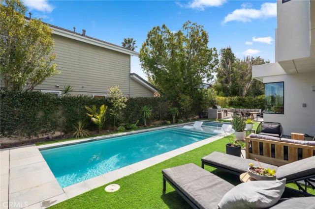 2831 Ridge Drive, Laguna Beach, CA 92651