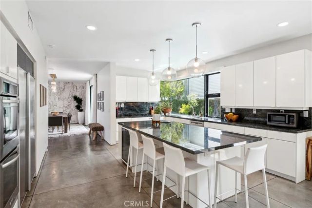 2831 Ridge Drive, Laguna Beach, CA 92651