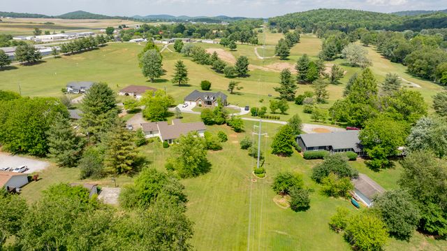 132 Alchera Avenue, Monticello, KY 42633